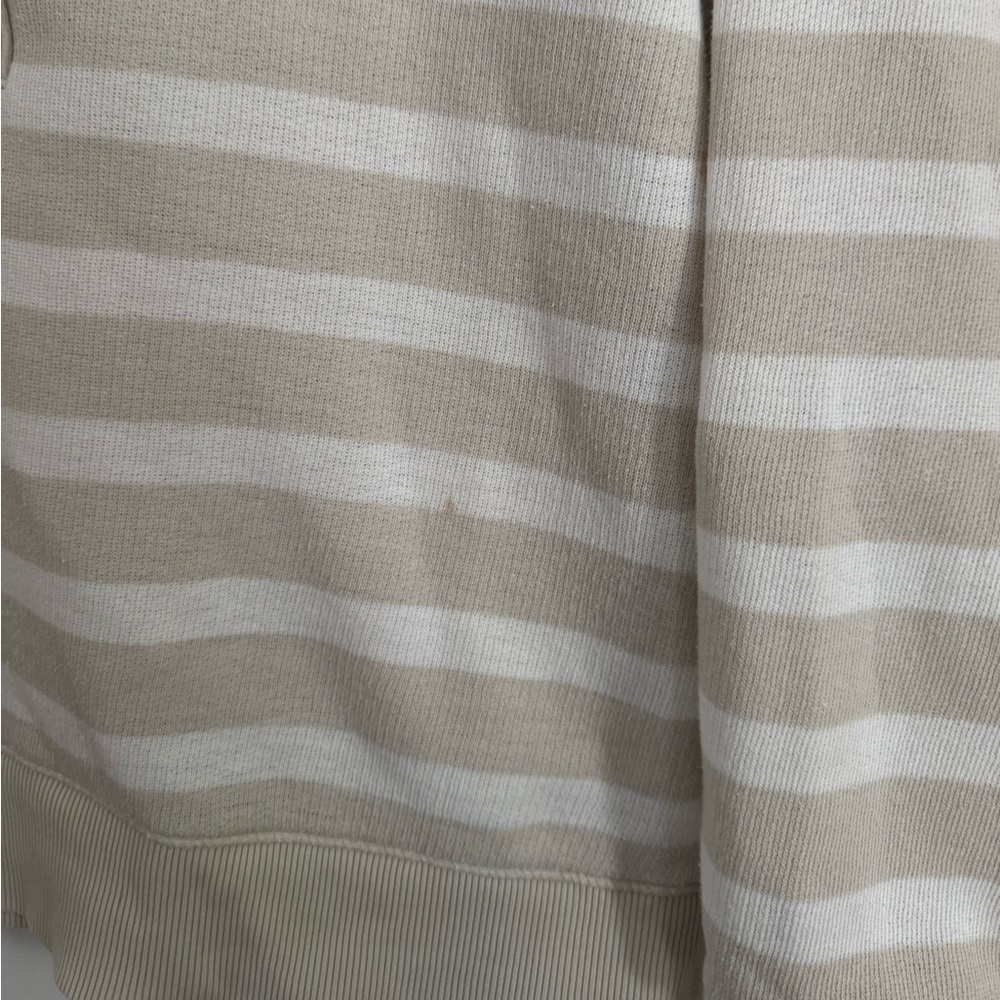 American Eagle stripped pull over - Picture 2 of 4